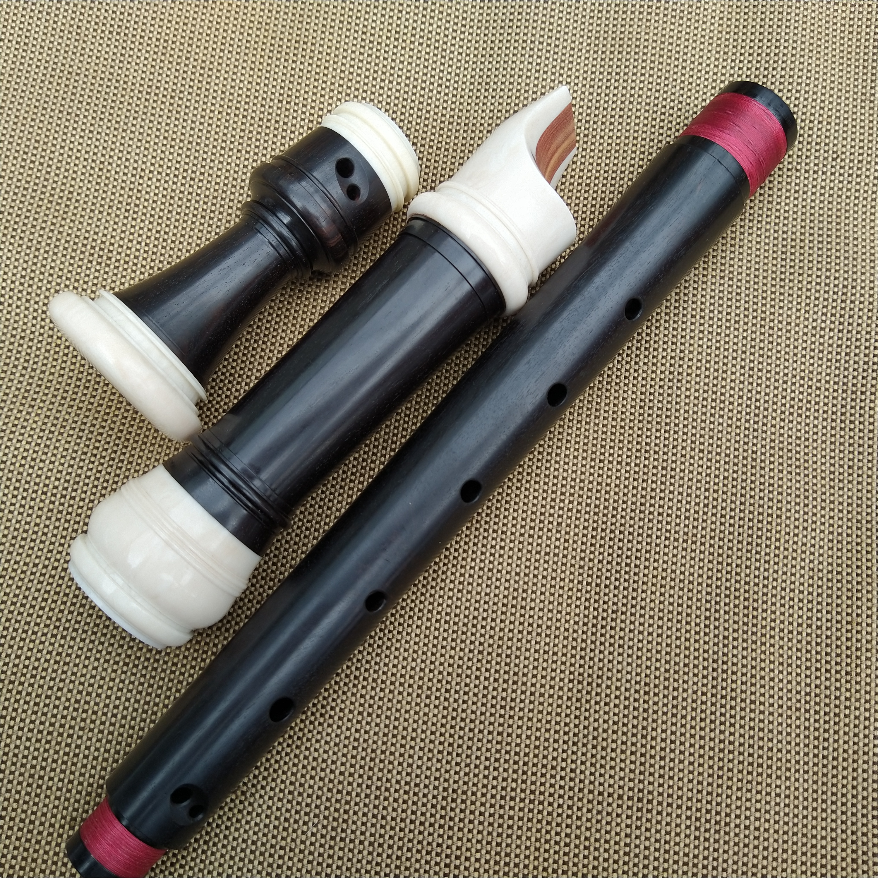 Alto recorder in grenadilla with imitation ivory mounts